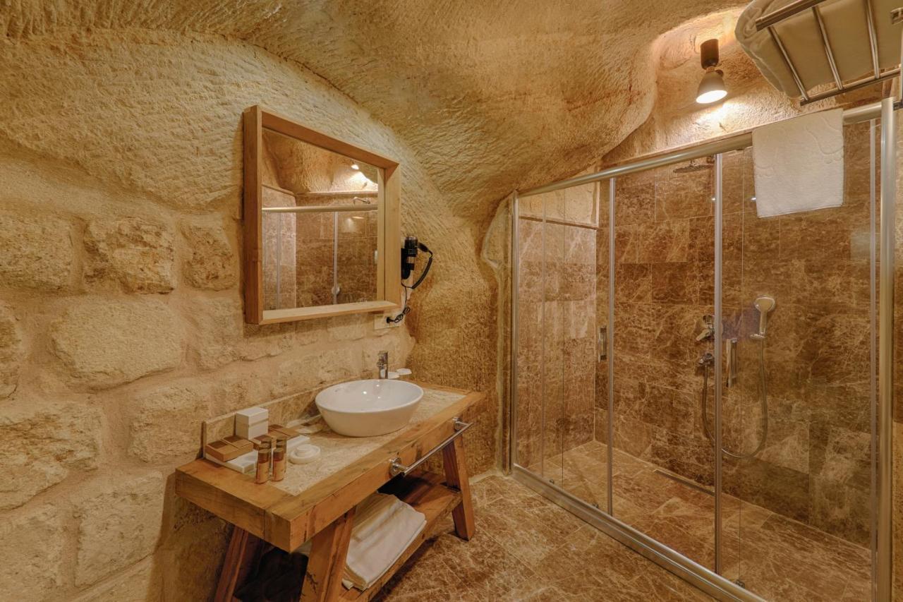 Solem Cave Suites أوروغوبْ المظهر الخارجي الصورة