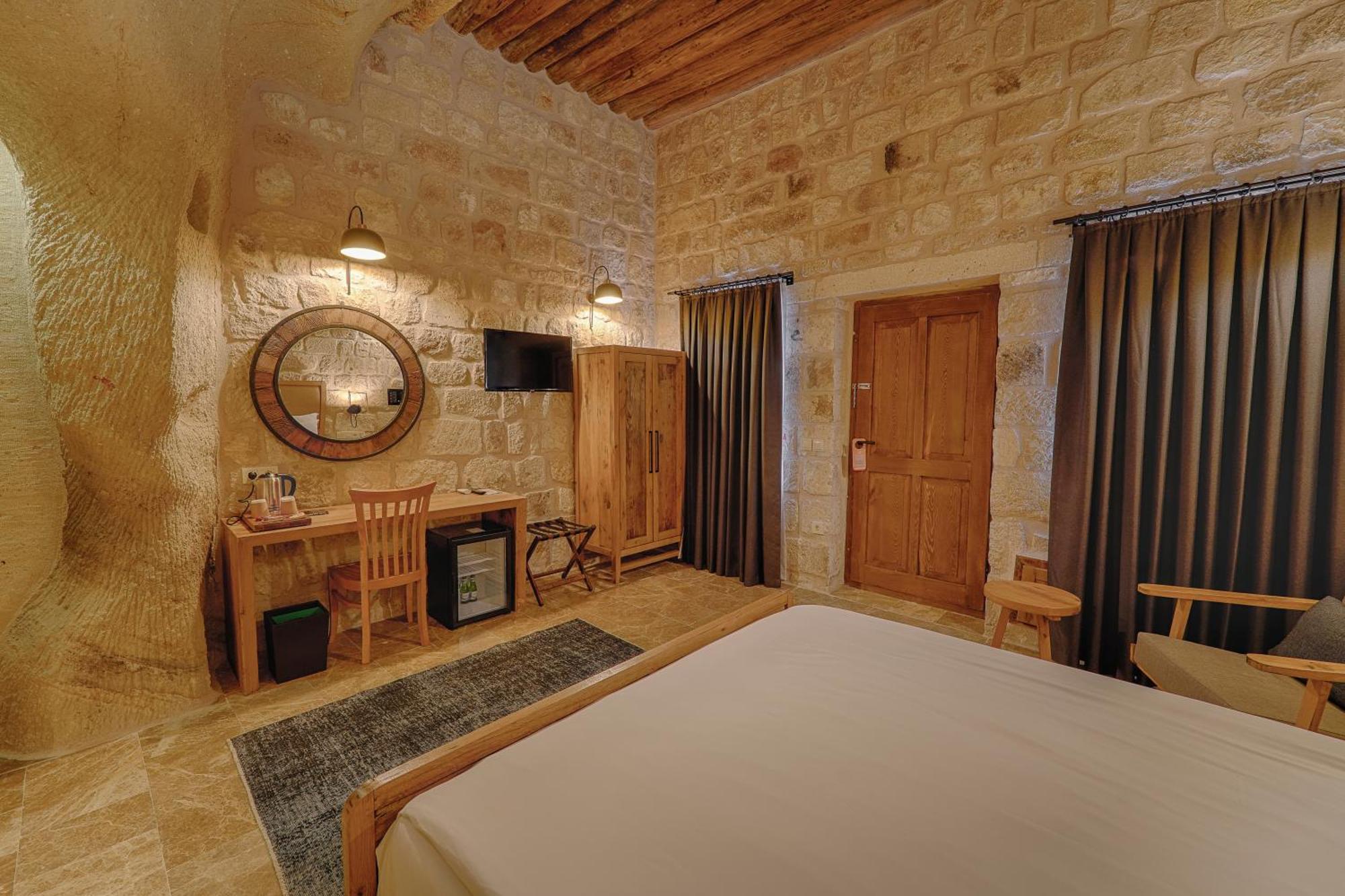 Solem Cave Suites أوروغوبْ المظهر الخارجي الصورة