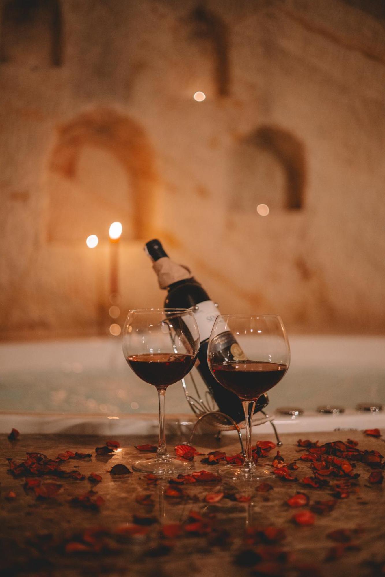 Solem Cave Suites أوروغوبْ المظهر الخارجي الصورة