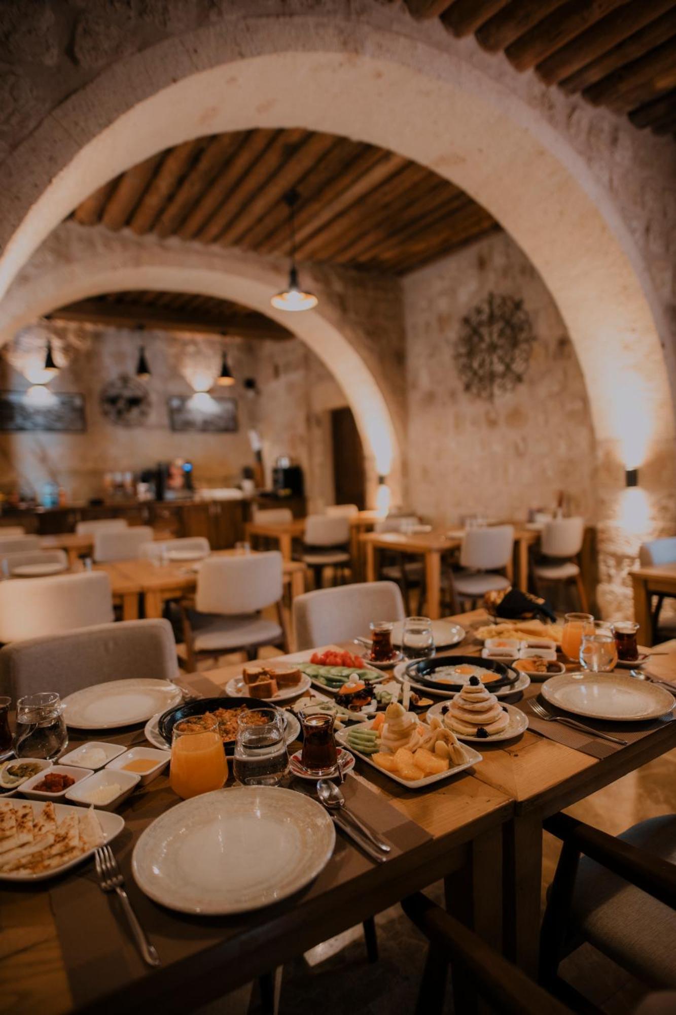 Solem Cave Suites أوروغوبْ المظهر الخارجي الصورة