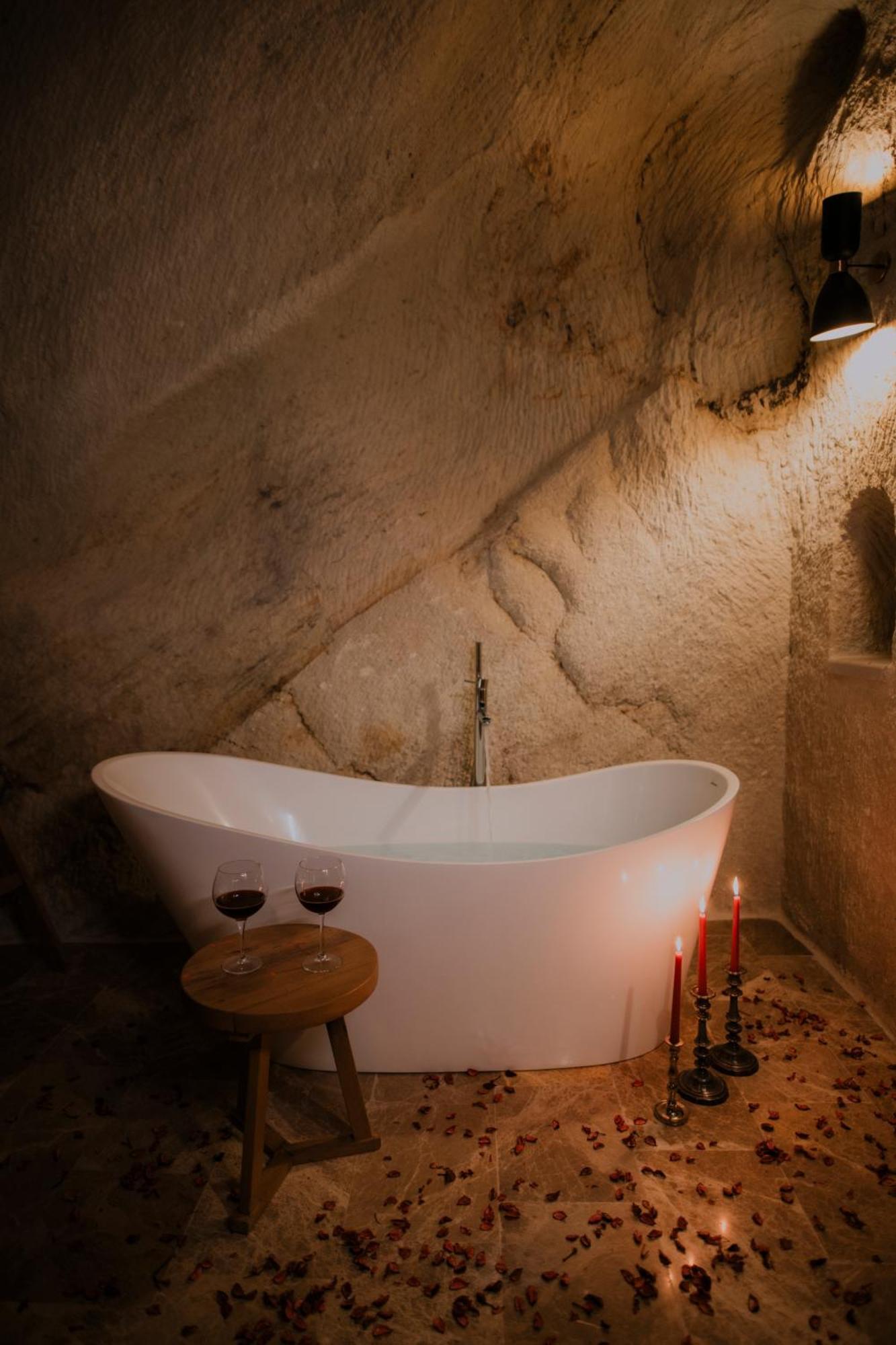 Solem Cave Suites أوروغوبْ المظهر الخارجي الصورة